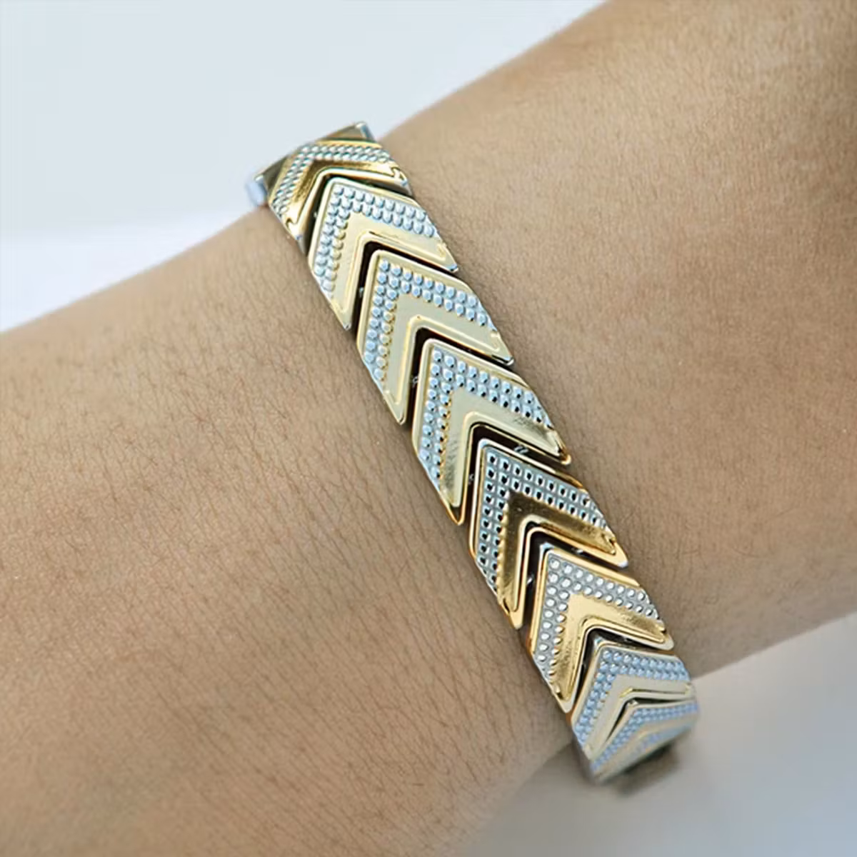 Tribus magnetarmbånd