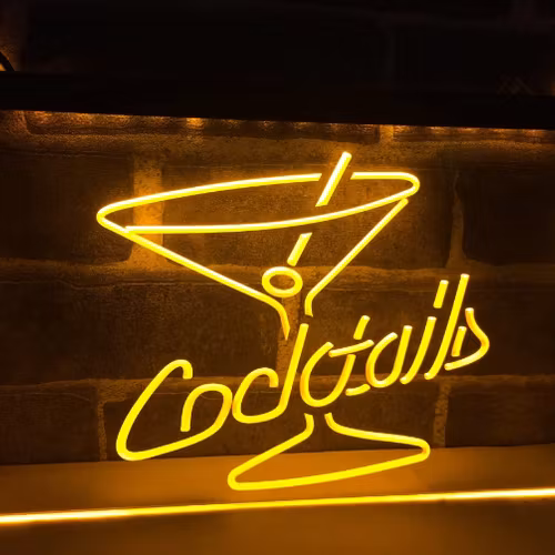 Cocktails Neon LED Skylt – Bar, Pub & Heminredning