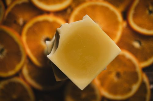 Humletvål Apelsini 1 hg