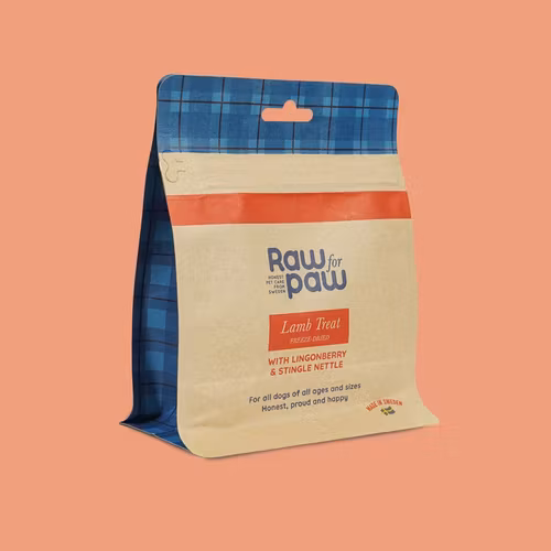 Raw for Paw- Lamb Treat- frystorkat lammkött med lingon och nässla 50 gram