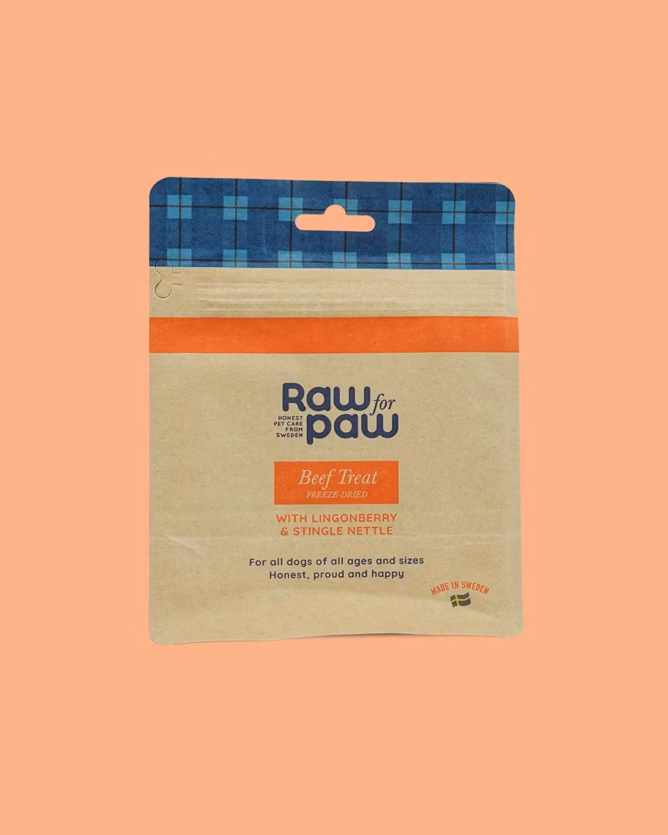 Raw for Paw- Beef Treat- frystorkat nötkött med lingon och nässla 50 gram