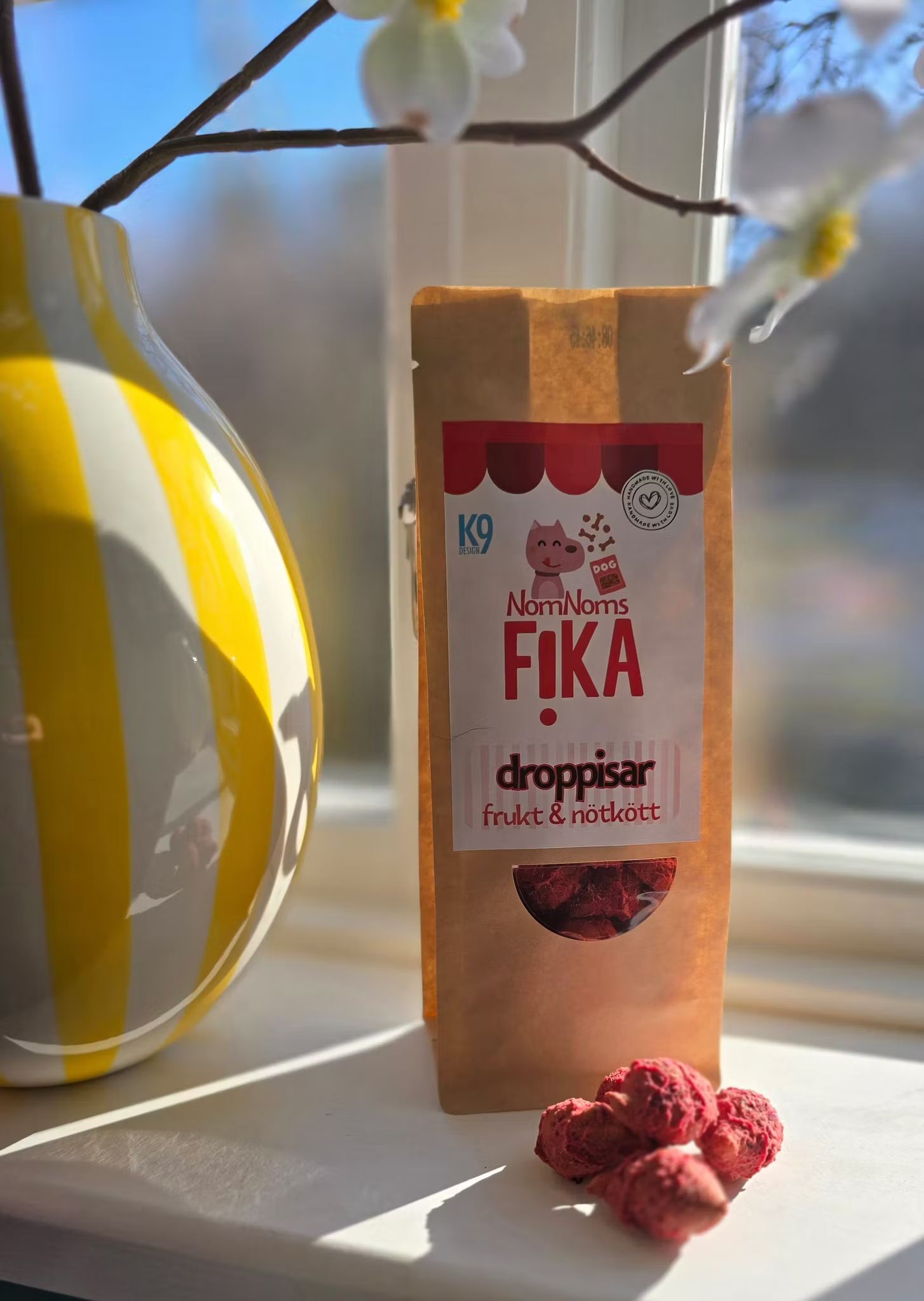 NomNoms Fika – Droppisar -Hundkex att älska