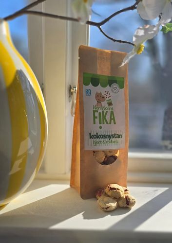 NomNoms Fika – Kokosnystan  -Hundkex att älska