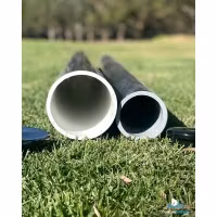 Plaststolpe med hatt