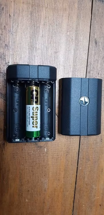 Pulsar BPS 3XAA batterihållare