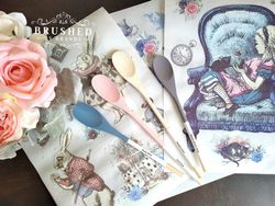 Belles and Whistles Transfer - Alice in Wonderland ca 61x81cm