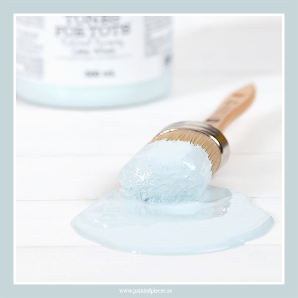 FUSION™ Mineral Paint - Little Whale