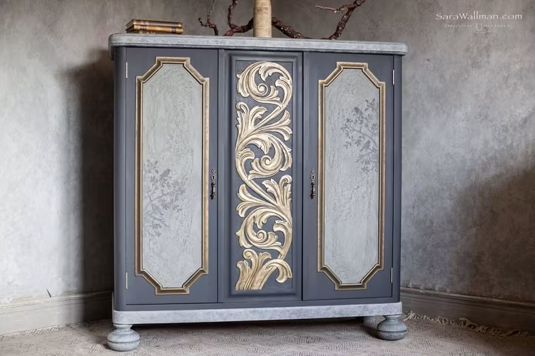 Posh Chalk Stencils - Birds and Bendy Branches  / Skåpet målat med Autentico Vintage och Volterra av Sara Wallman @sarasmalasstuga