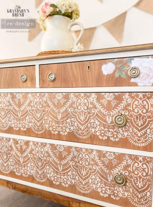 Re Design Schablon - ​​​​​​​Elegant Lace - @thegrandsonsbrush