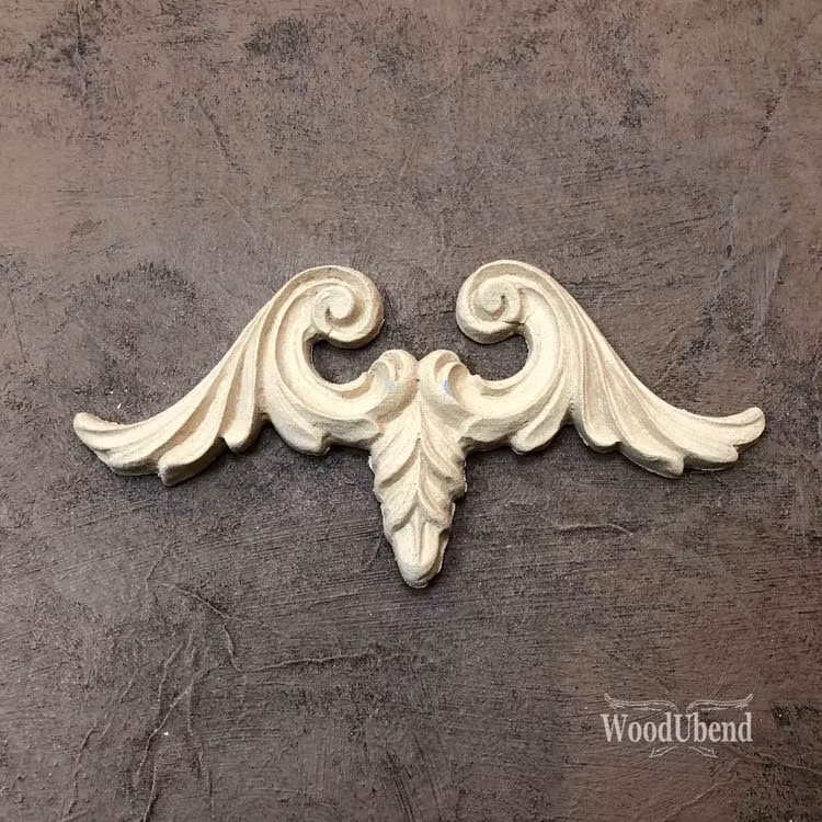 WoodUbend 1675.1 Pediment Plume - ca13x6.5cm