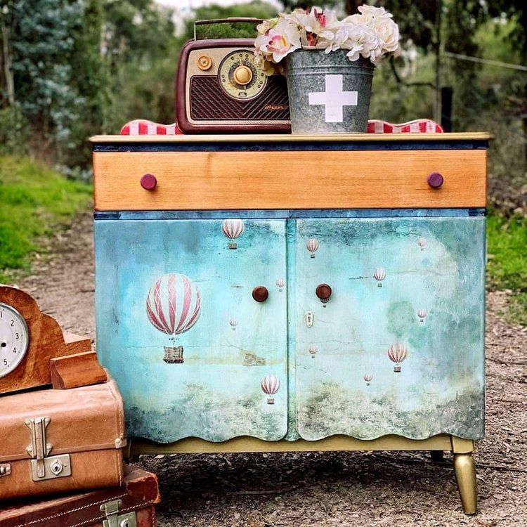 MINT Decoupage Paper BALLOONS - Photo credit: Rustic Revival