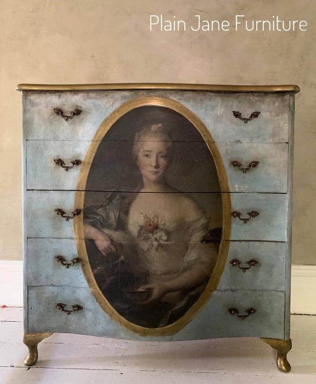 MINT Decoupage Paper MADAME LE FEVRE - Photo credit: Plain Jane Furniture