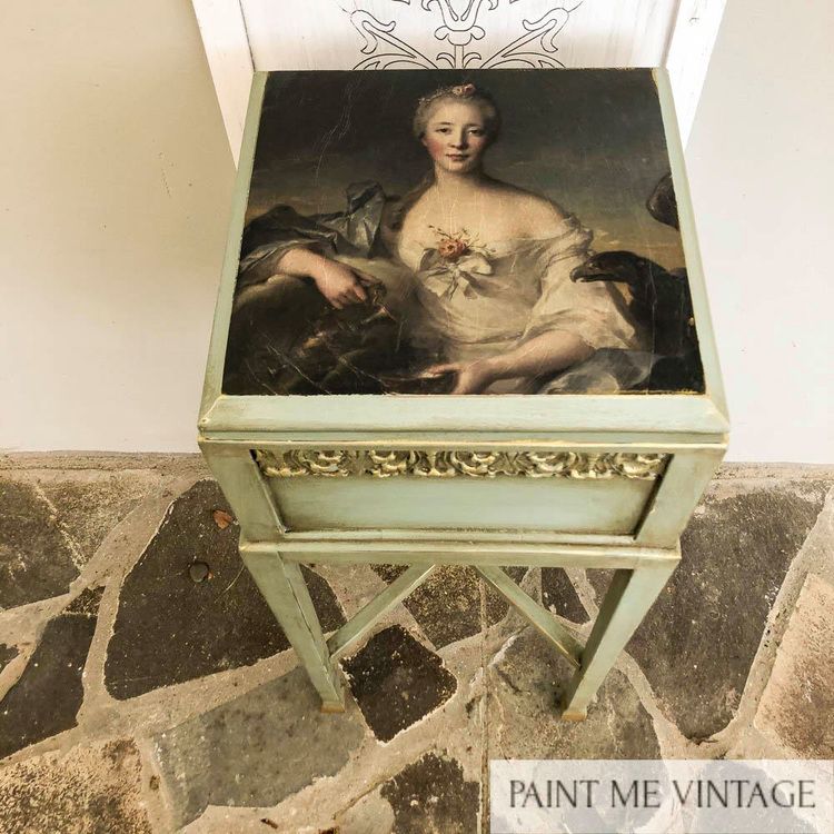 MINT Decoupage Paper MADAME LE FEVRE - Photo credit: Paint Me Vintage