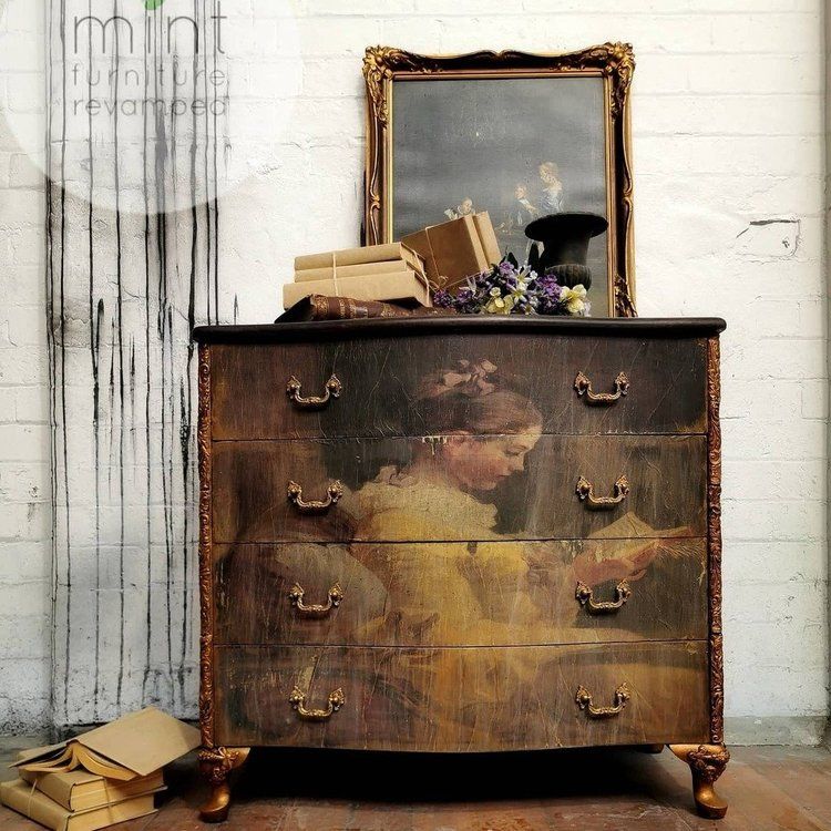 MINT Decoupage Paper YOUNG GIRL READING