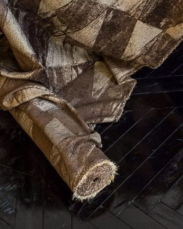 Jakobsdals Textil Metervara - CASTLE (Grå/Guld). Foto @Jakobsdals