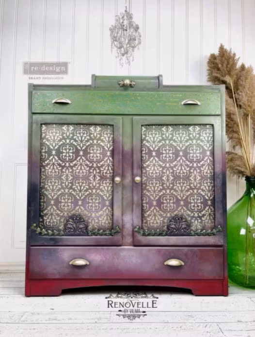 SCHABLON - Re Design STICK & STYLE - Damask Flourish - Photo credit @renovelleCA