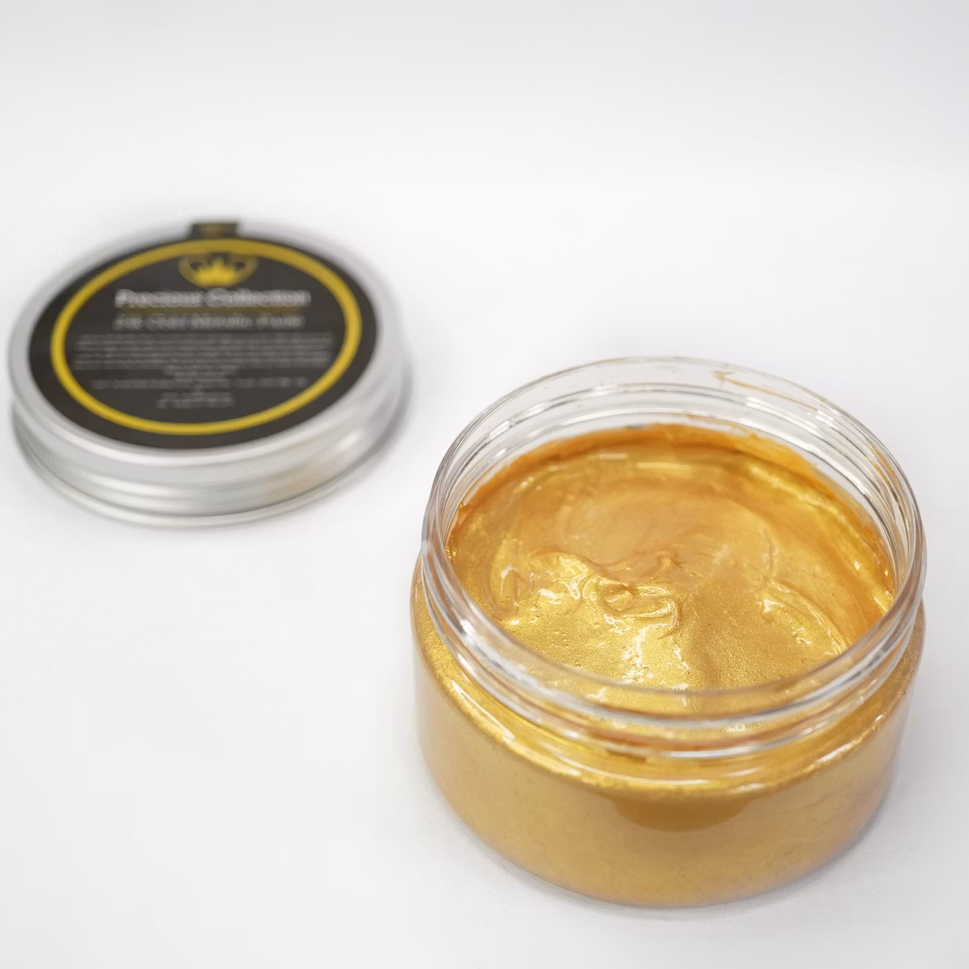 EMBOSSINGPASTA - Posh Chalk Precious  Metallic Paste - 24K GOLD