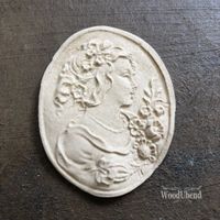 WoodUbend® 2167.1 Lady Plaque - ca 5x4cm
