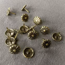 Dekorationsspik Ø12mm - Blomma Antikguld - Säljes per Hg