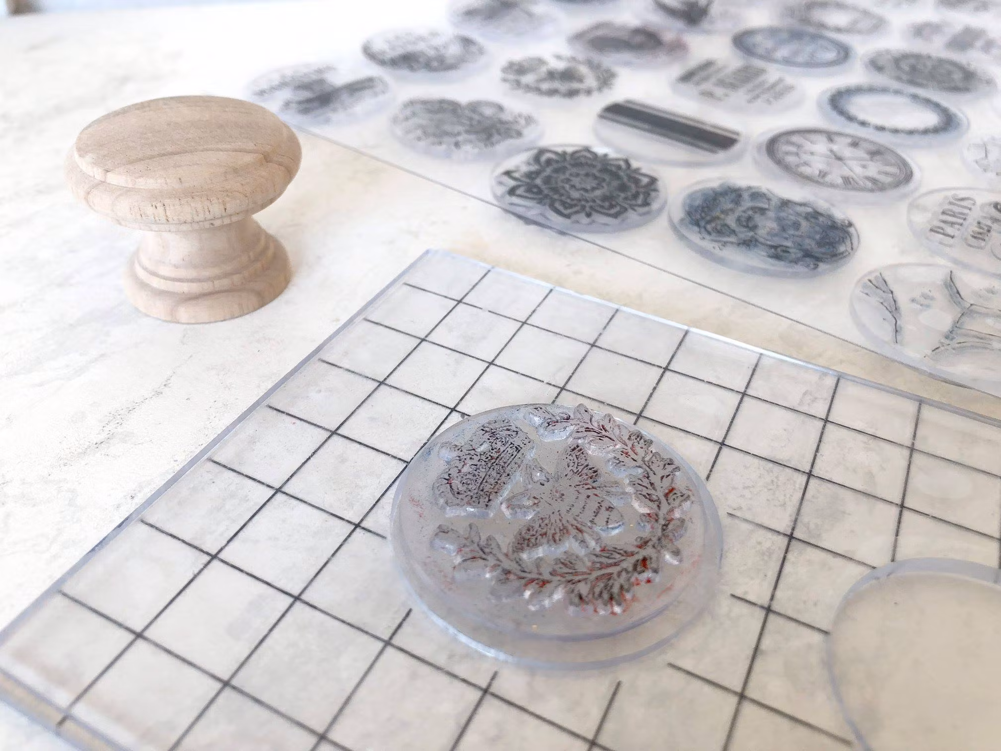 IOD Akrylblock för stämpling av möbelknoppar 15.5x10cm