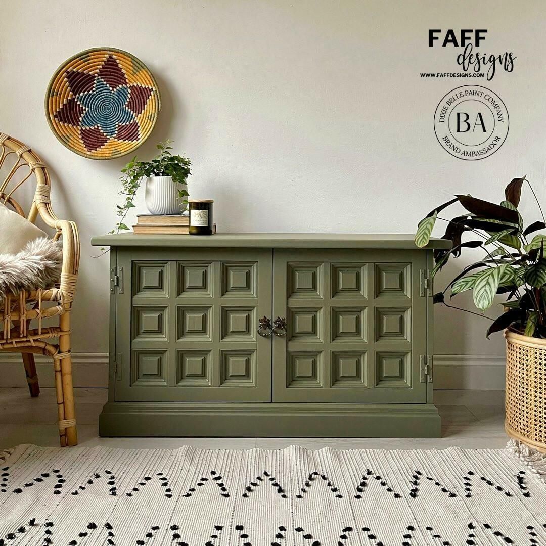 Dixie Belle SILK All-In-One Mineral Paint - Cactus - Photp Crefit: @Faffdesigns