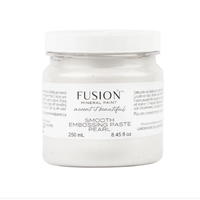 Fusion™ Smooth Embossing Paste Pearl - Pärlemopasta