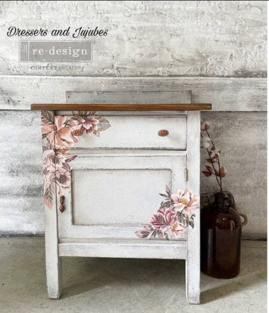 Transfermotiv - Re Design Décor Transfer - Exotica - Photo Credit: @dressersandjujubes