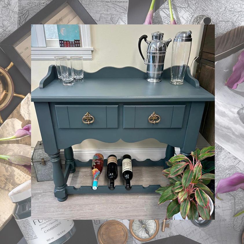 MÖBELFÄRG - Fusion Mineral Paint - Cambridge - Photo Credit: @hvvintage