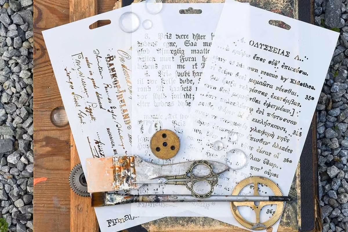 SCHABLONER - Finnabair Décor Stencil - Old Pages