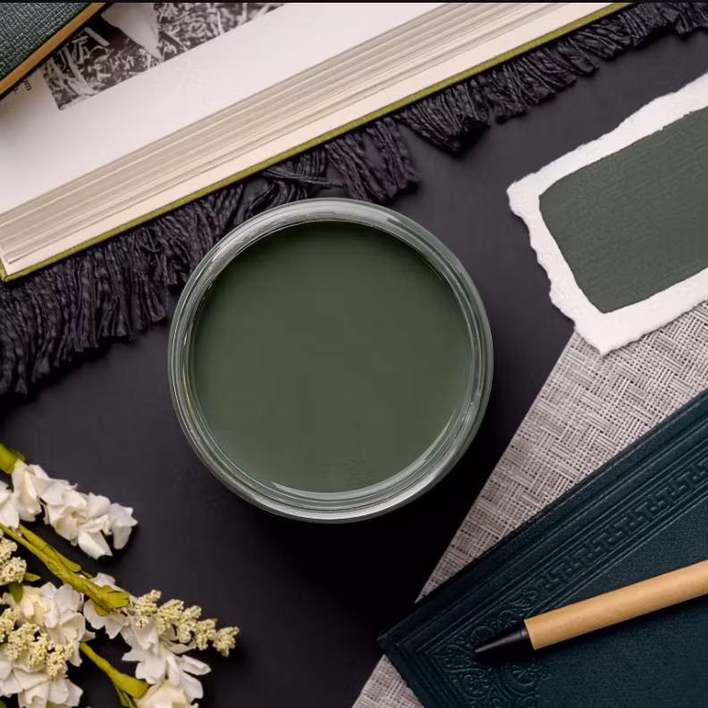 Dixie Belle CHALK Mineral Paint - Southern Roots - Briar Patch