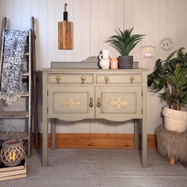 Dixie Belle CHALK Mineral Paint - Southern Roots - Olive Wood