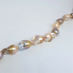 Naturfärgade rosa-guld barocka pärlor 13-15 x 20 mm