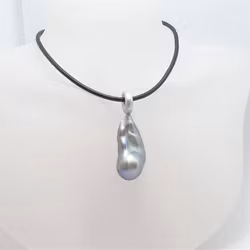 Stor blå barock pärldroppe 16x32 mm med ögla i silver