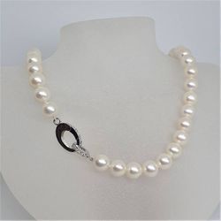 Vit pärlcollier 9,5-10,5 mm med nickelfritt silverlås