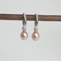 Rosa pärla 8,5 mm på silverögla