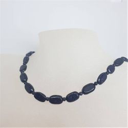 Halsband med blå sunstone