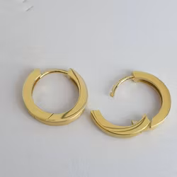 Creolring 15 mm borstad matt yta, kantig förgyllt silver