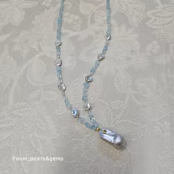 Halsband med akvamarin och barockpärlor, magnetlås i silver