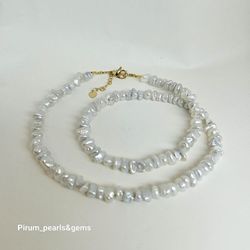 Trendigt litet pärlhalsband 5-5,5 mm pärlor