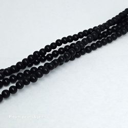 Matt svart onyx rund 4 mm
