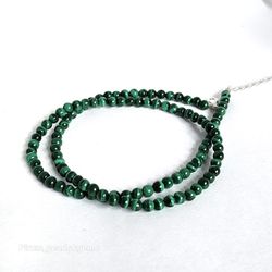 Halsband med malakit 3 mm med silverlås