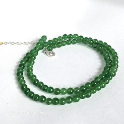Halsband med 4 mm grön agat