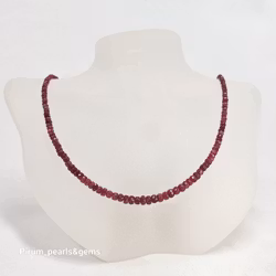 Halsband med fasettslipad 3-7 mm rubiner