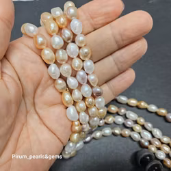 Naturfärgade mix rosa-vita barocka pärlor 8-9 mm