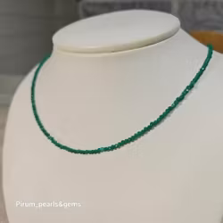 Halsband med 3 mm grön agat