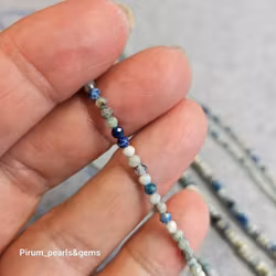 Halsband med fasettslipade 4 mm hackmanite stenar