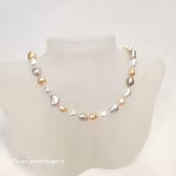 Pärlhalsband med naturfärgade pärlor 7-8 mm förgyllt lås