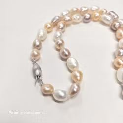 Pärlhalsband med naturfärgade pärlor 7-8 mm silverlås