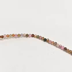 Halsband med fasettslipad 2-3 mm flerfärgad turmalin