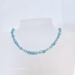Halsband med turkos 3-5 mm apatitsten